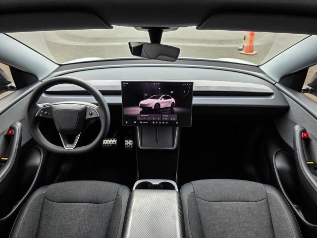 Used 2026 Tesla Model Y AWD image 41