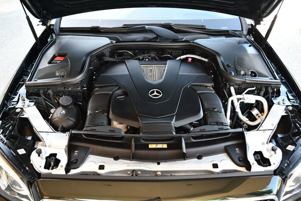 Used 2020 Mercedes-Benz E 450 4MATIC Cabriolet image 82