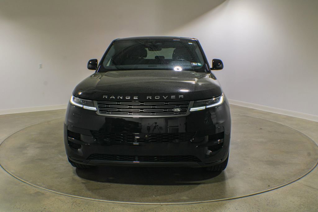 Used 2025 Land Rover Range Rover Sport AWD/4WD image 8