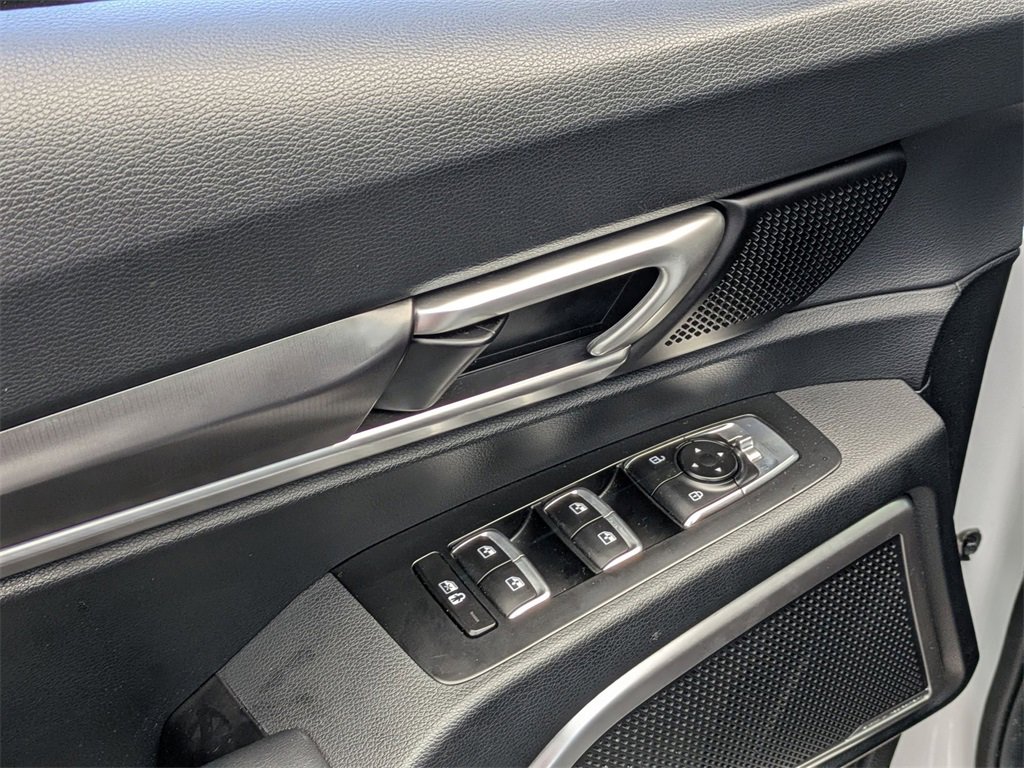 Used 2025 Kia Telluride S image 23