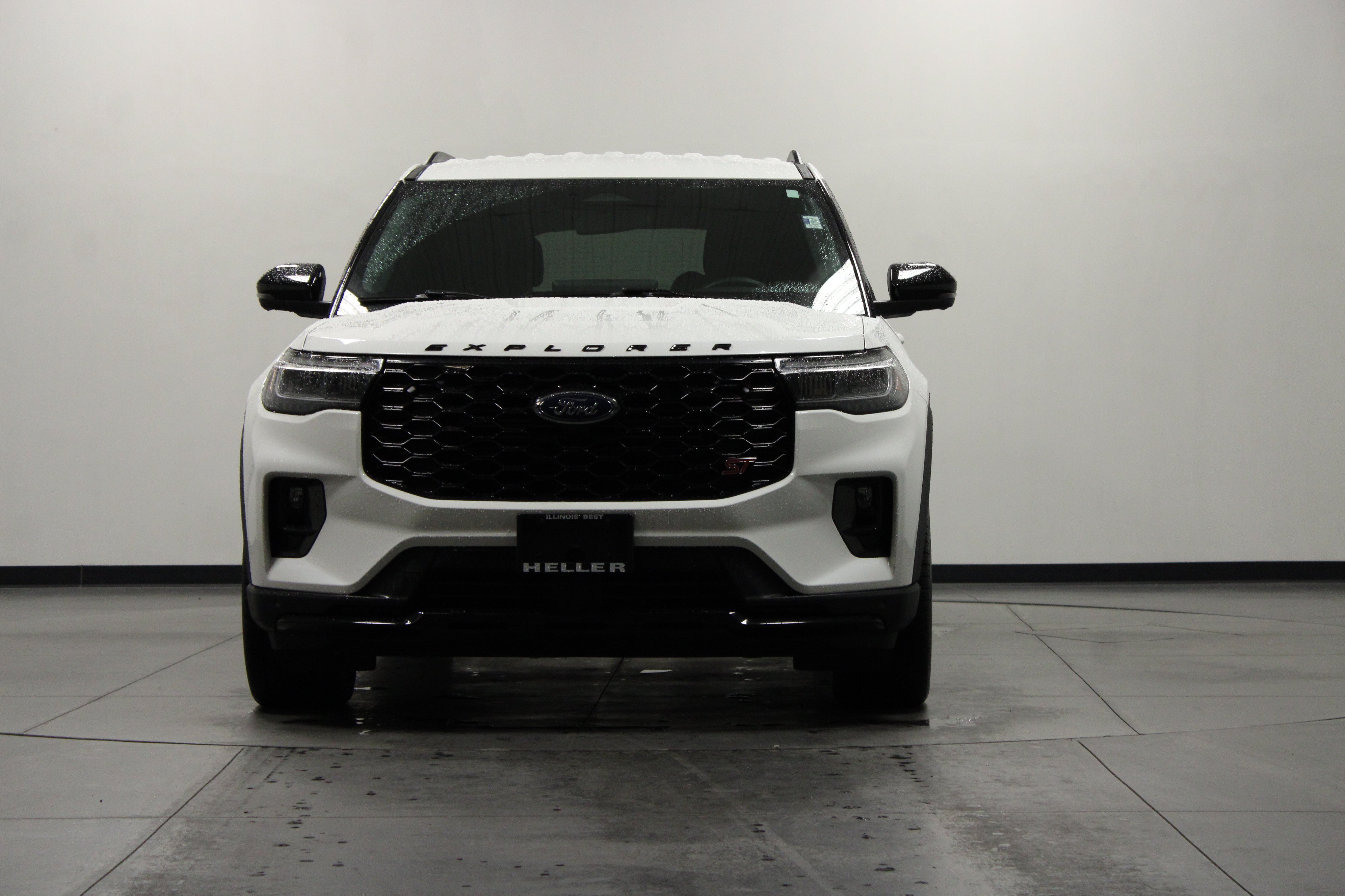 Used 2025 Ford Explorer ST AWD/4WD image 9