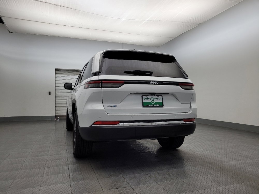 Used 2022 Jeep Grand Cherokee Limited 4xe image 6