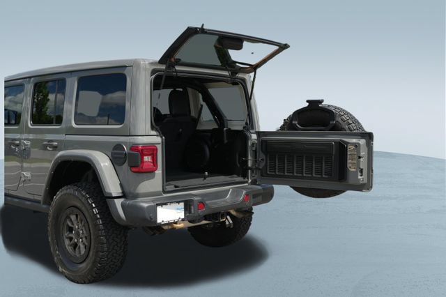 Used 2022 Jeep Wrangler Unlimited Rubicon w/ Trailer Tow Package AWD/4WD image 17