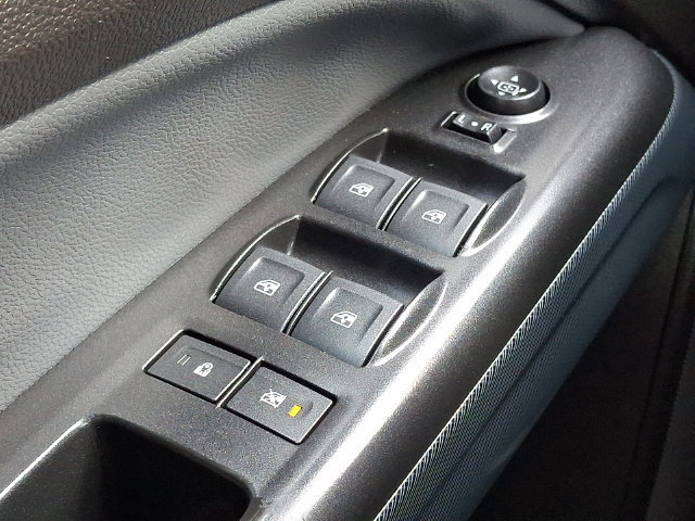 Used 2018 Chevrolet Colorado Z71 AWD/4WD image 24