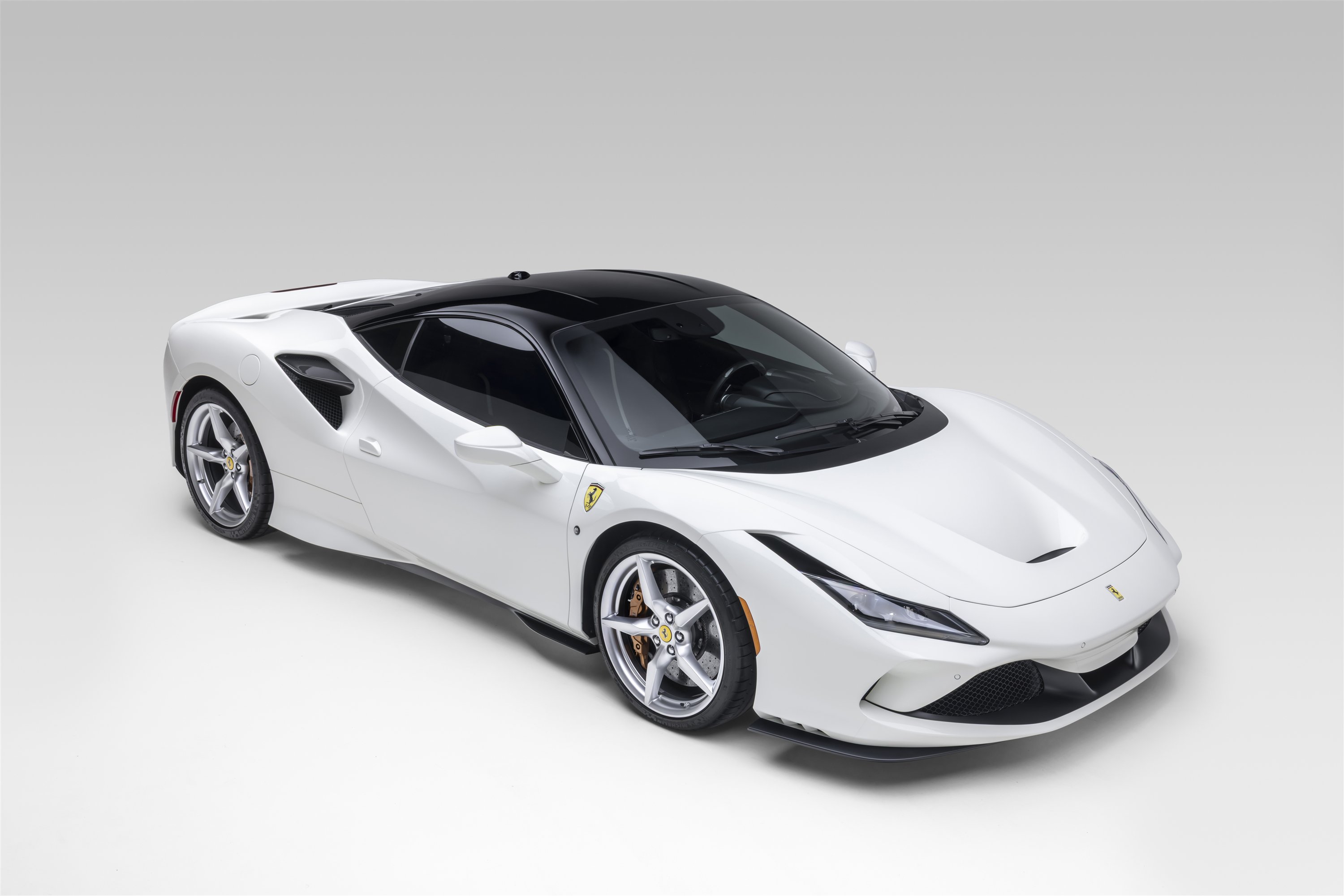 Certified 2022 Ferrari F8 Tributo RWD image 15
