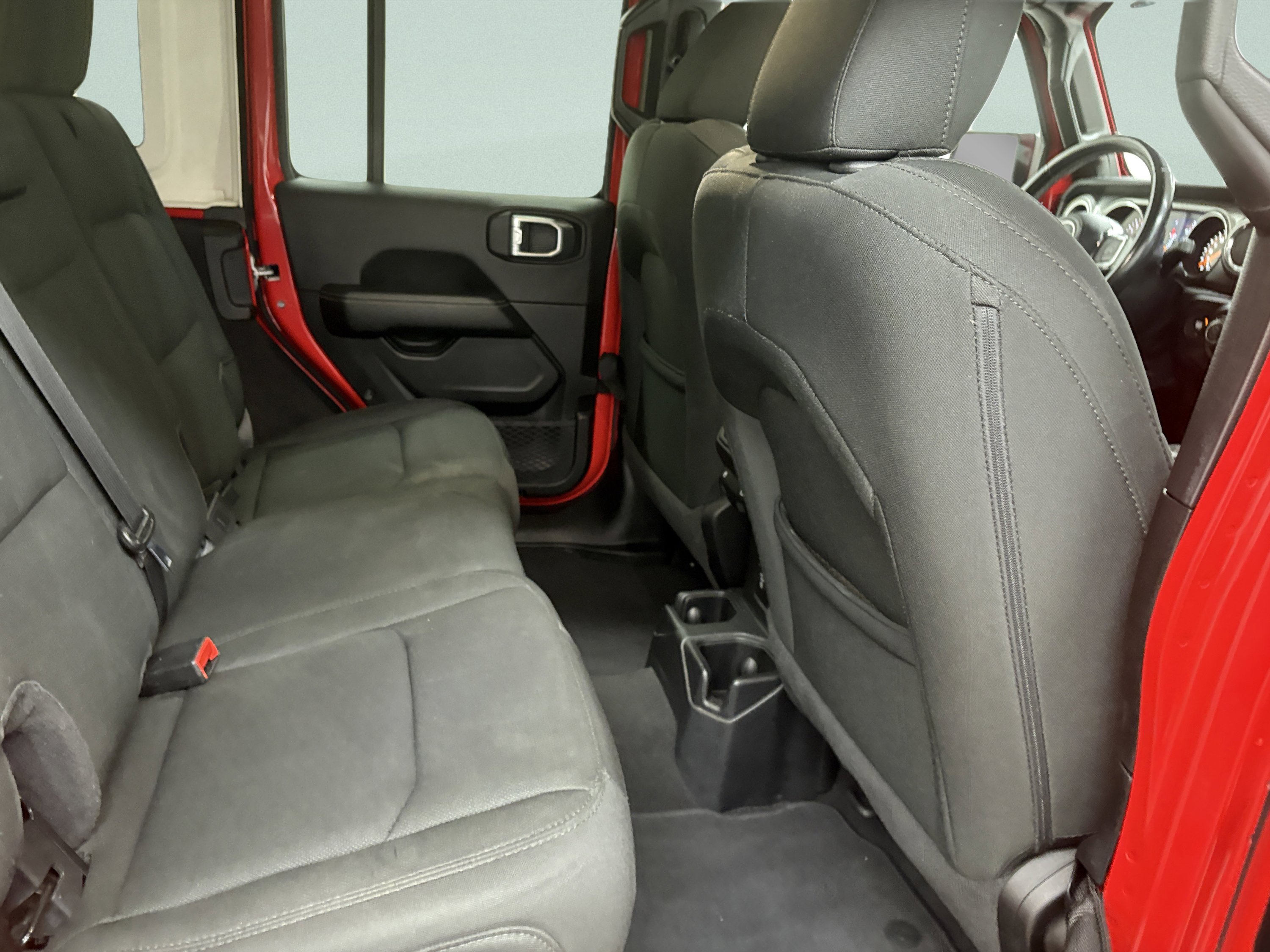 Used 2021 Jeep Wrangler Unlimited Sahara image 20