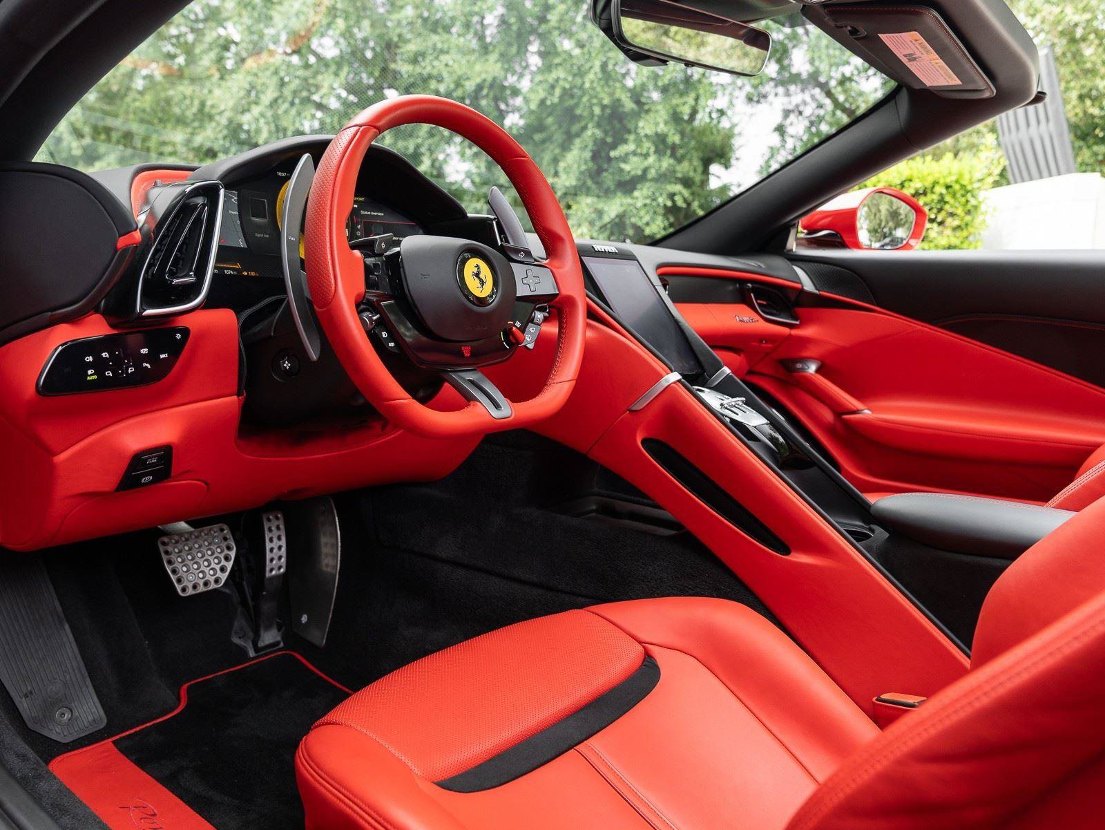 Used 2024 Ferrari Roma Spider RWD image 6
