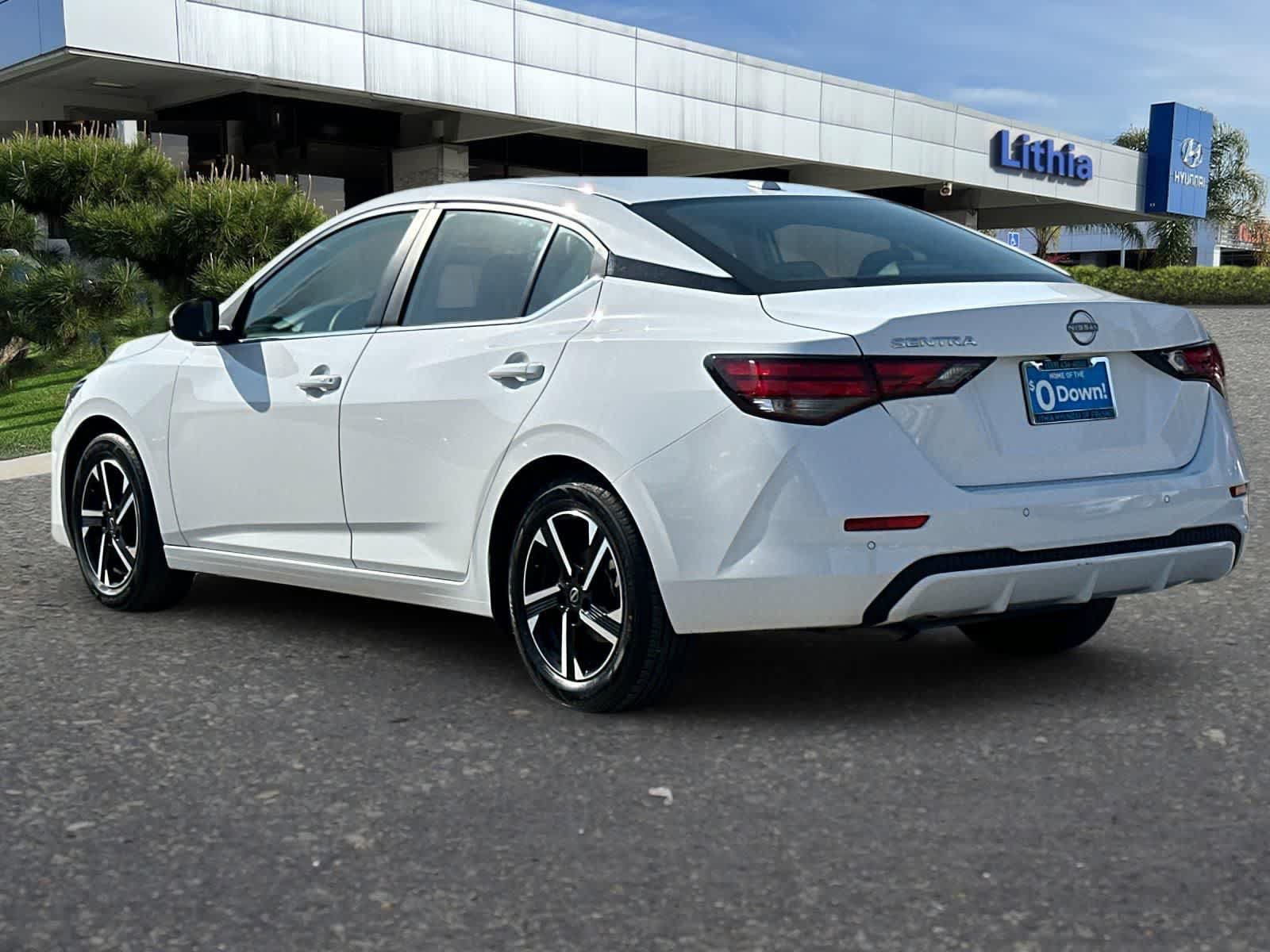 Used 2025 Nissan Sentra SV FWD image 7