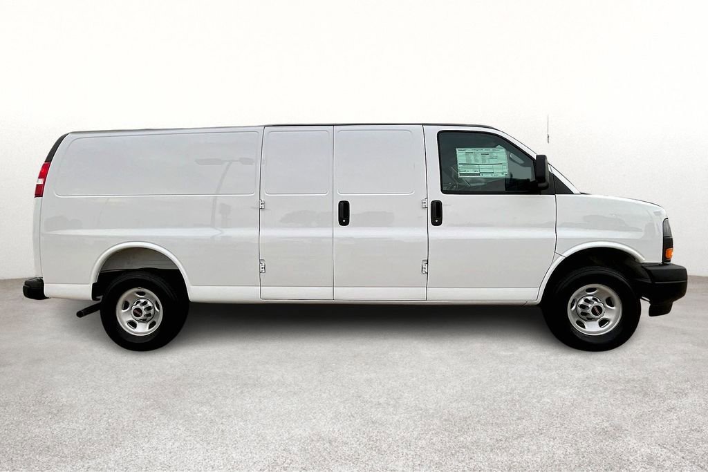 New 2025 GMC Savana 3500 Extended w/ Driver Convenience Package image 8