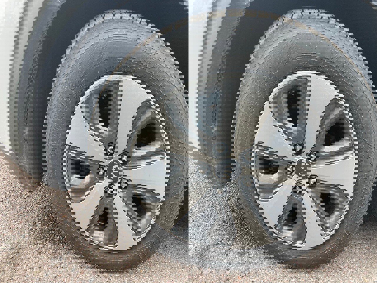 Used 2019 Kia Niro FE image 5