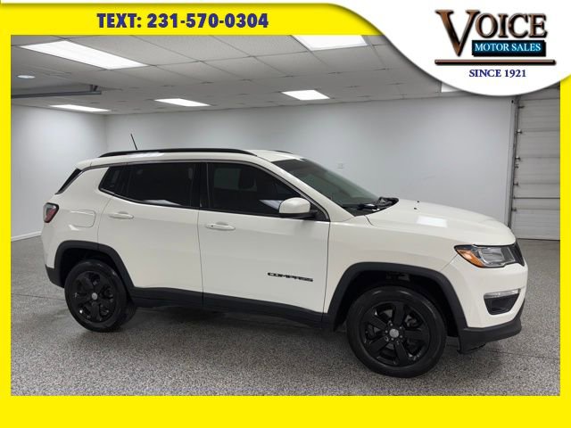 Used 2018 Jeep Compass Latitude image 1