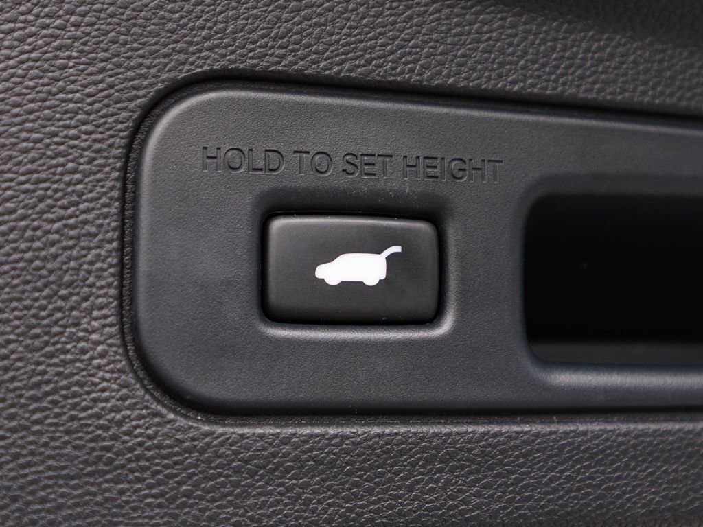 Certified 2023 Acura MDX SH-AWD w/ Technology Package image 44