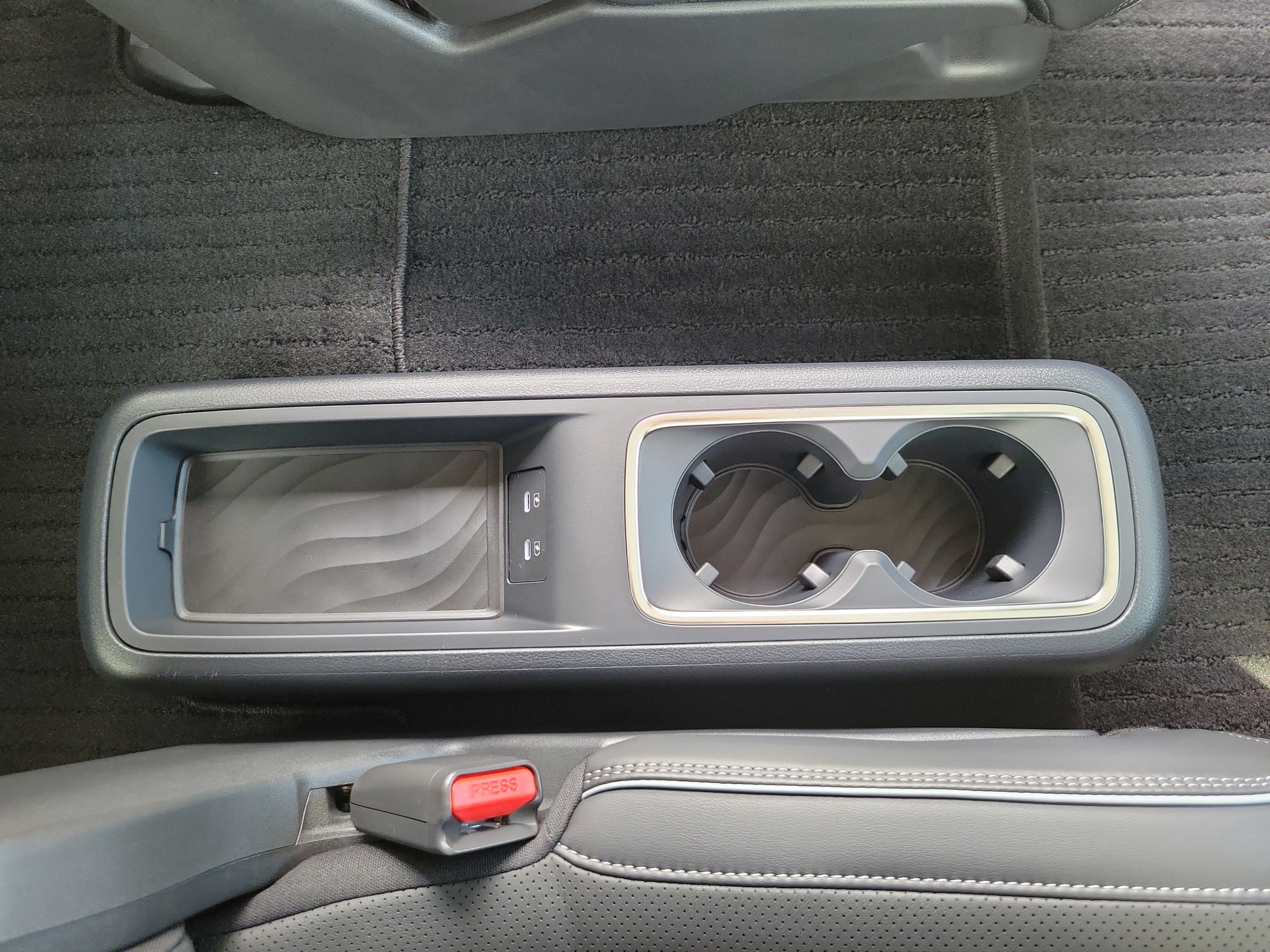 New 2027 INFINITI QX80 Luxe w/ Cargo Package RWD image 11