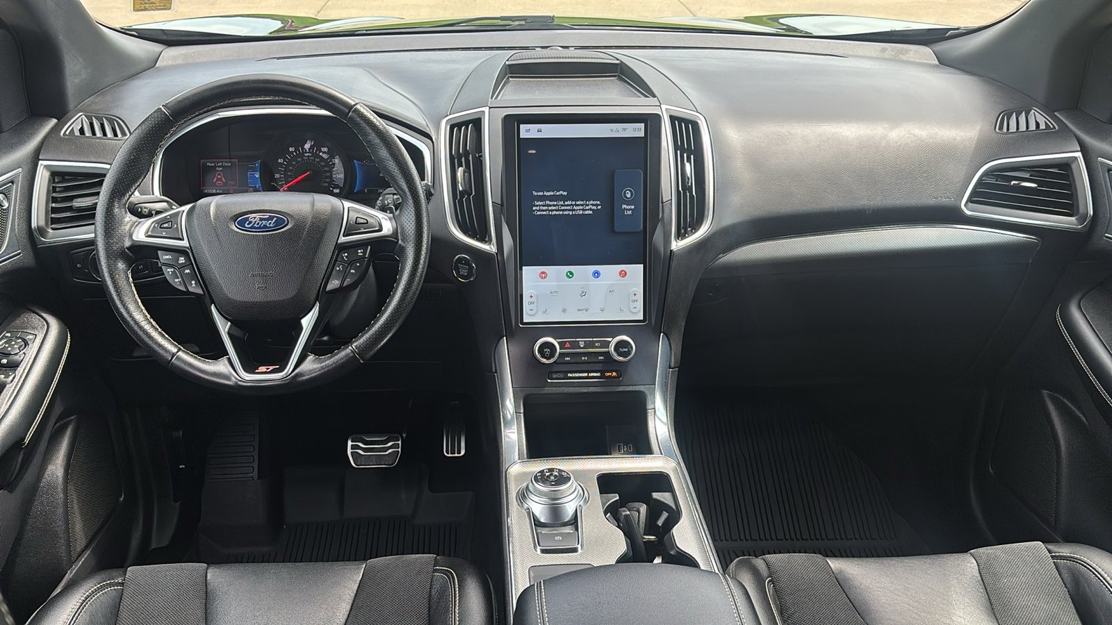 Used 2021 Ford Edge ST image 12