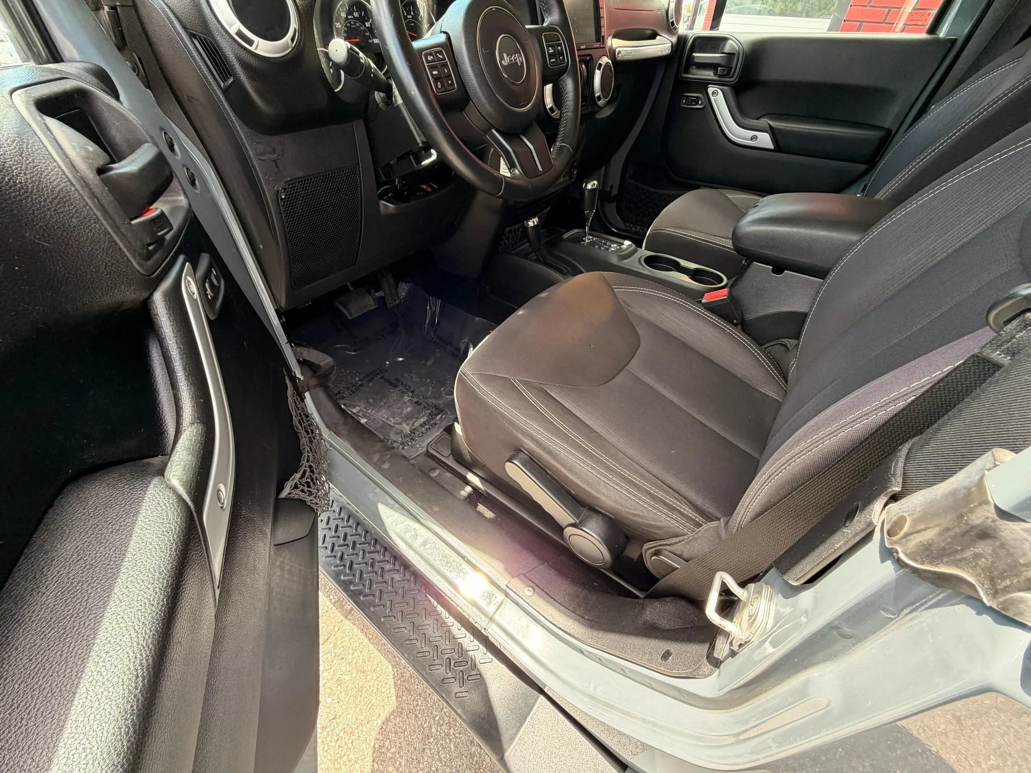 Used 2014 Jeep Wrangler Sahara w/ Connectivity Group AWD/4WD image 13