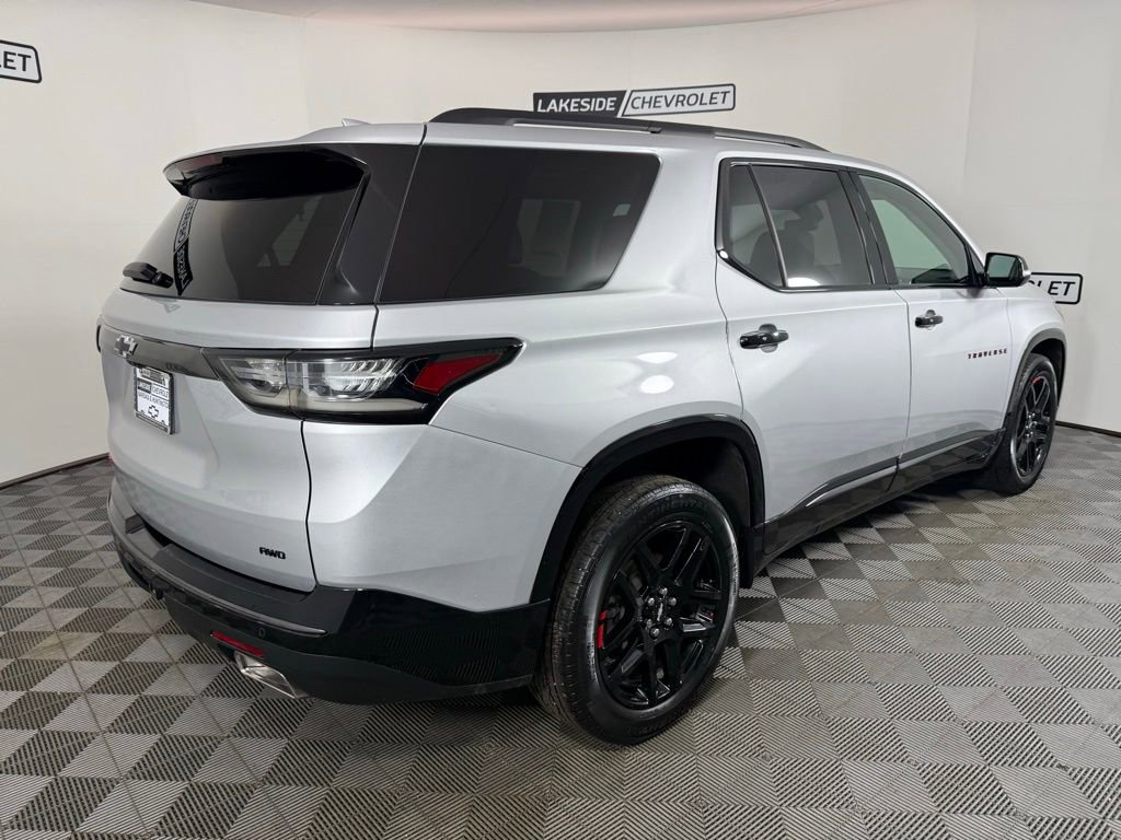 Used 2021 Chevrolet Traverse Premier w/ Redline Edition image 3