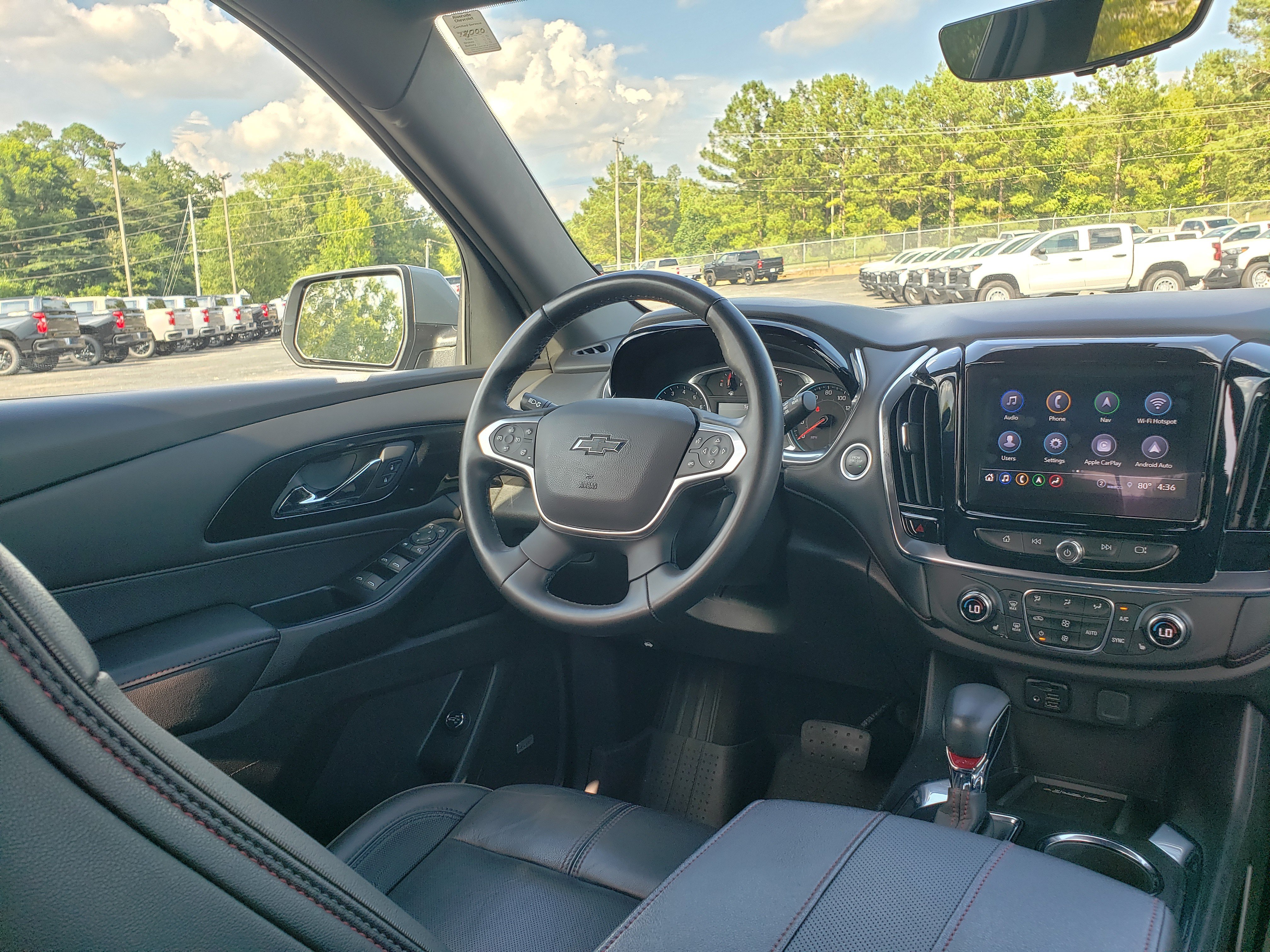Used 2023 Chevrolet Traverse RS w/ LPO, Floor Liner Package FWD image 39