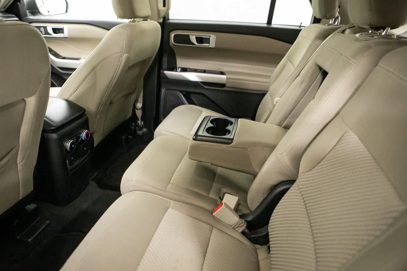 Used 2023 Ford Explorer XLT RWD image 33