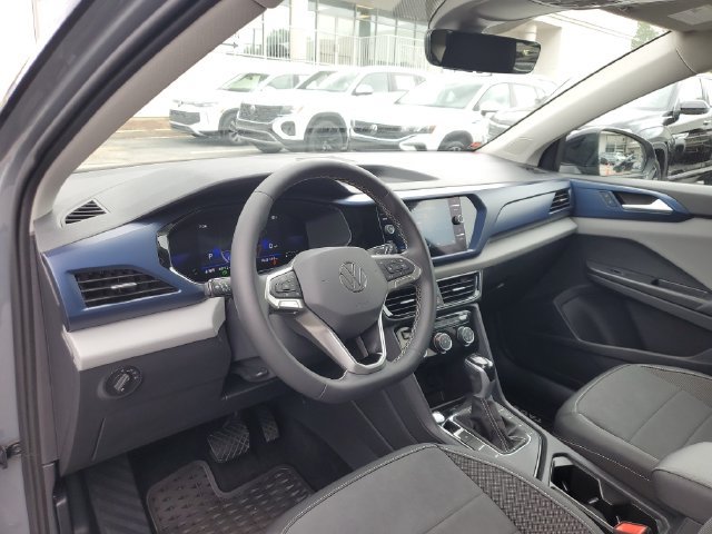 Certified 2023 Volkswagen Taos SE FWD image 24