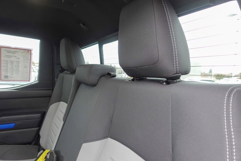 Certified 2025 Toyota Tacoma TRD Off-Road image 11