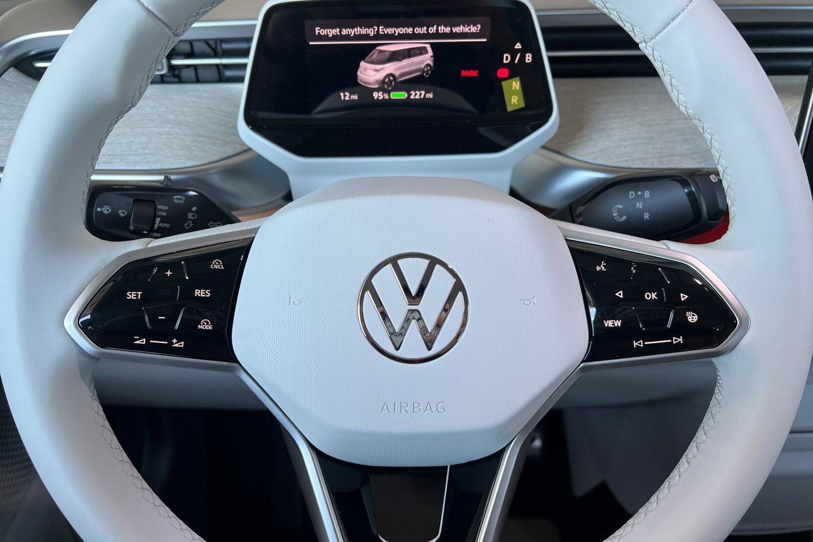 New 2025 Volkswagen ID. Buzz Pro S Plus image 24