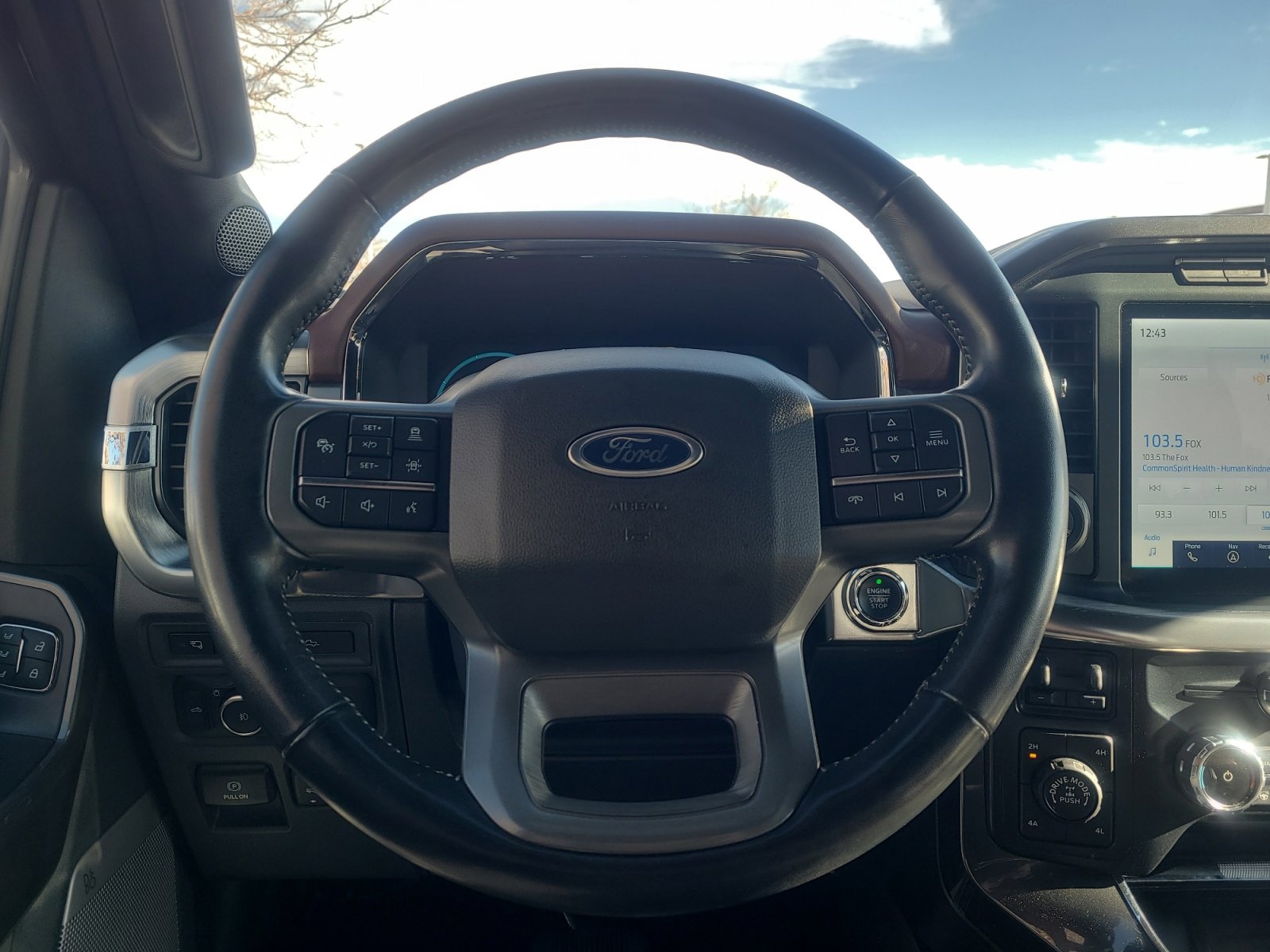 Certified 2022 Ford F150 Lariat w/ Equipment Group 502A High image 9