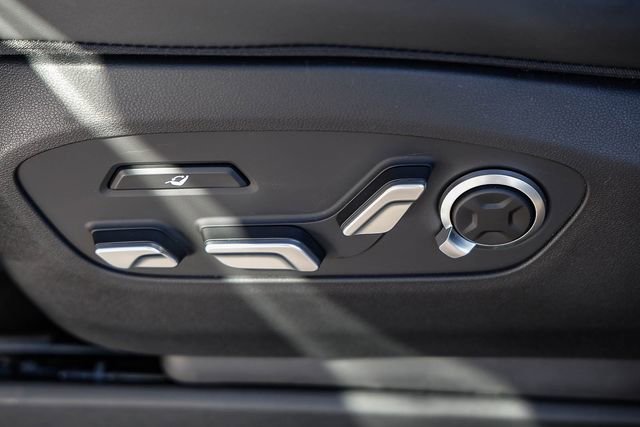 New 2026 Hyundai Ioniq 9 Calligraphy w/ Tow & Go Package image 26