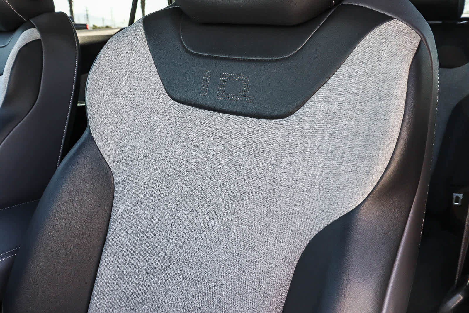 Used 2023 Volkswagen ID.4 Pro image 26