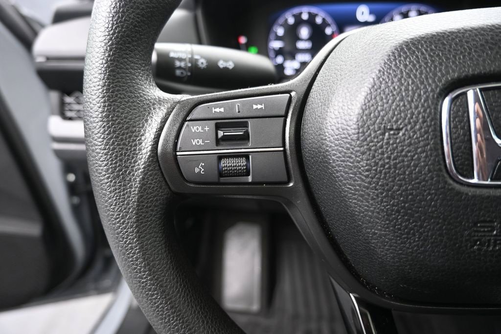 Used 2025 Honda Accord SE image 12