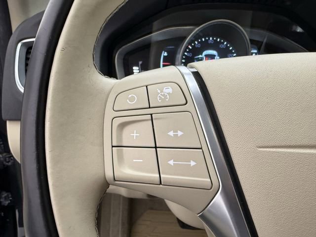 Used 2015 Volvo S60 T5 Platinum image 16