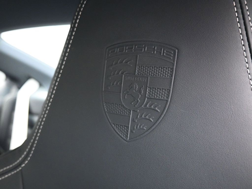 Used 2025 Porsche 911 Carrera image 23