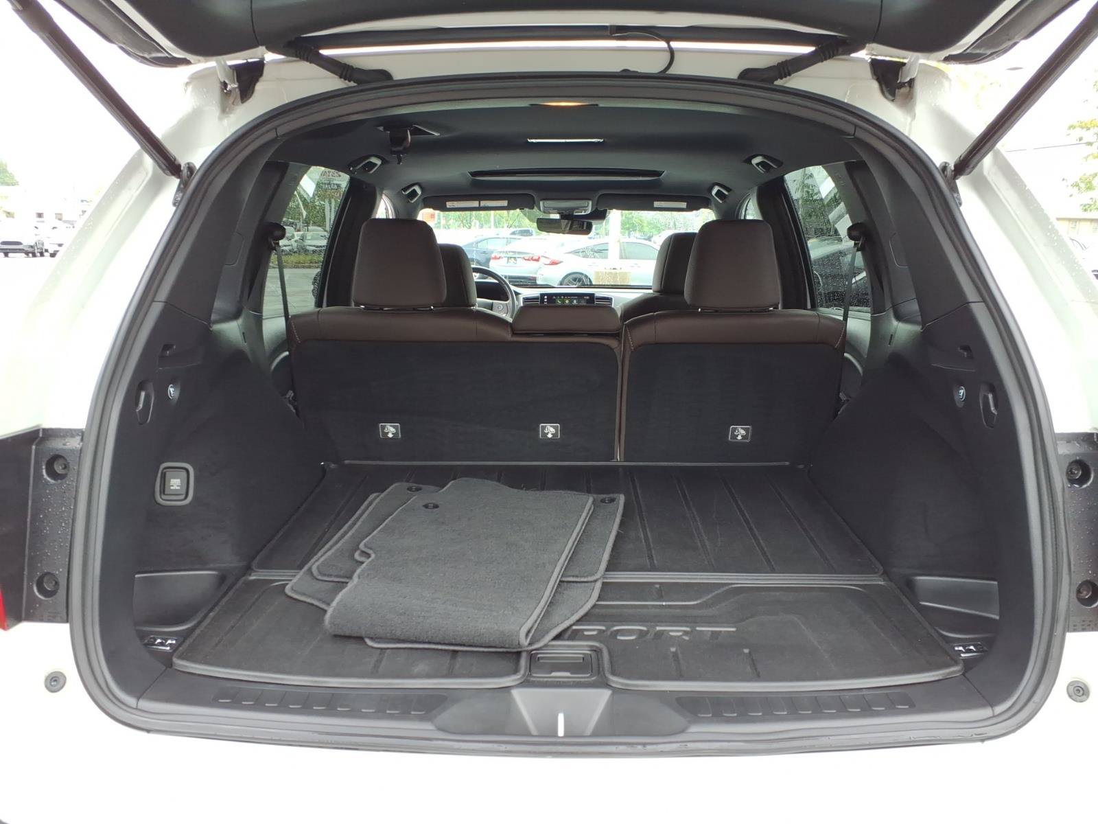 Certified 2025 Honda Passport EX-L image 13