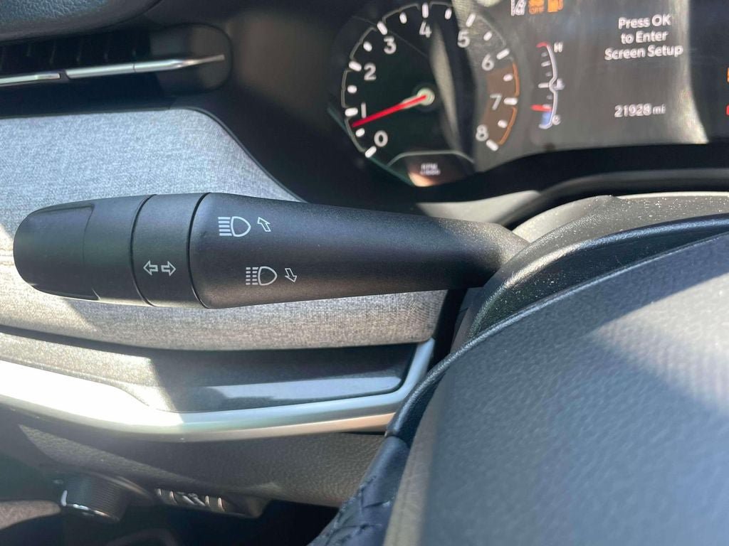 Used 2023 Jeep Compass Latitude AWD/4WD image 24