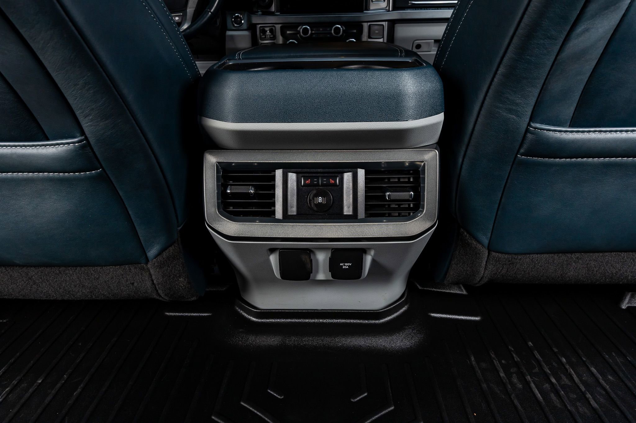 Used 2024 Ford F250 Limited image 33