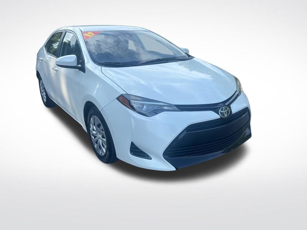 Used 2017 Toyota Corolla LE FWD image 3