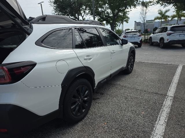 Used 2023 Subaru Outback Onyx Edition AWD/4WD image 3