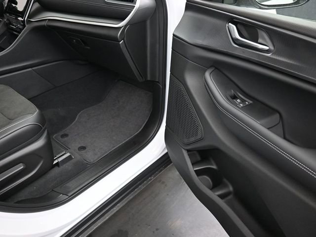 New 2025 Jeep Grand Cherokee Laredo image 24