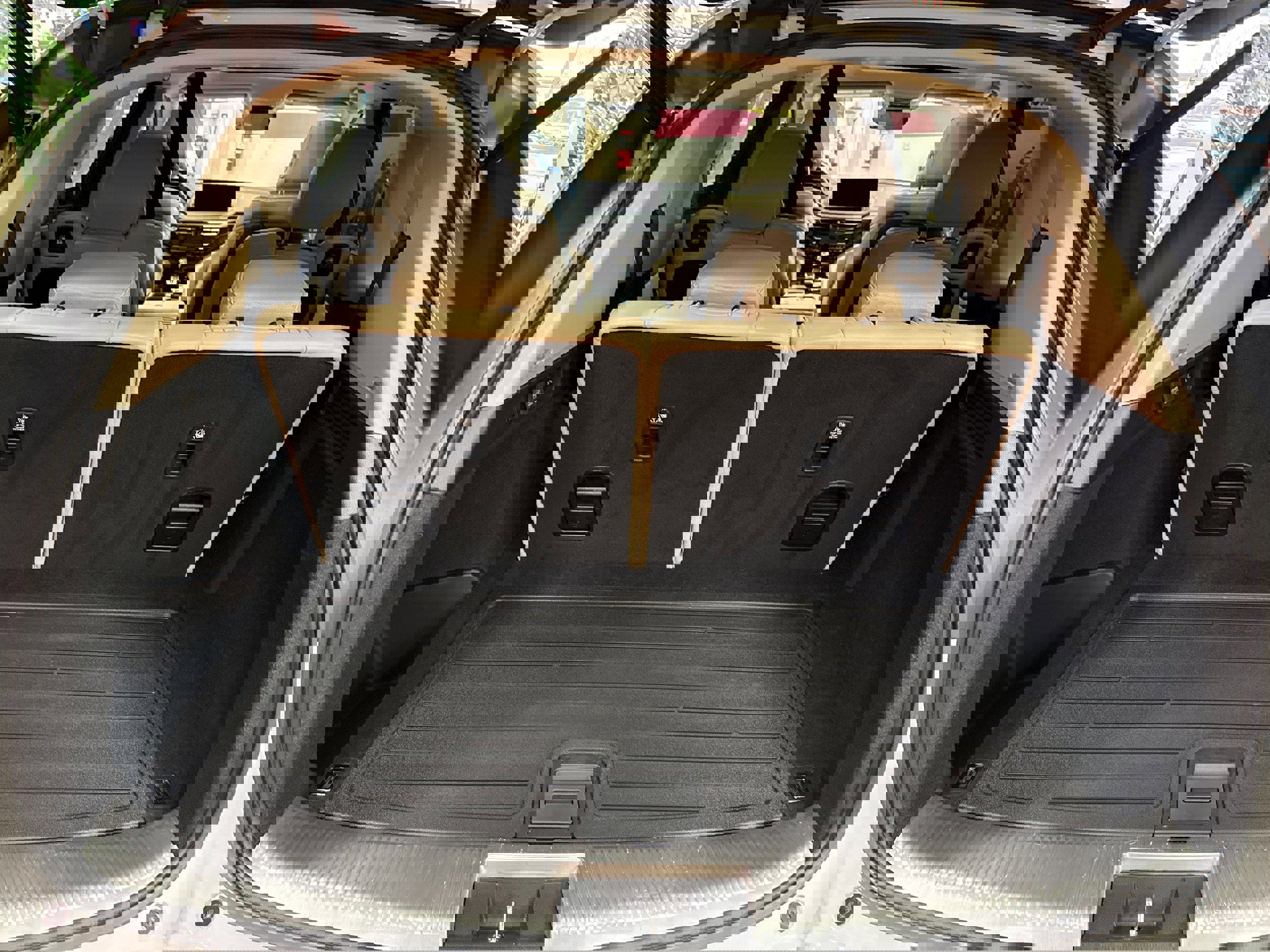 Used 2023 Acura MDX SH-AWD w/ Advance Package image 36