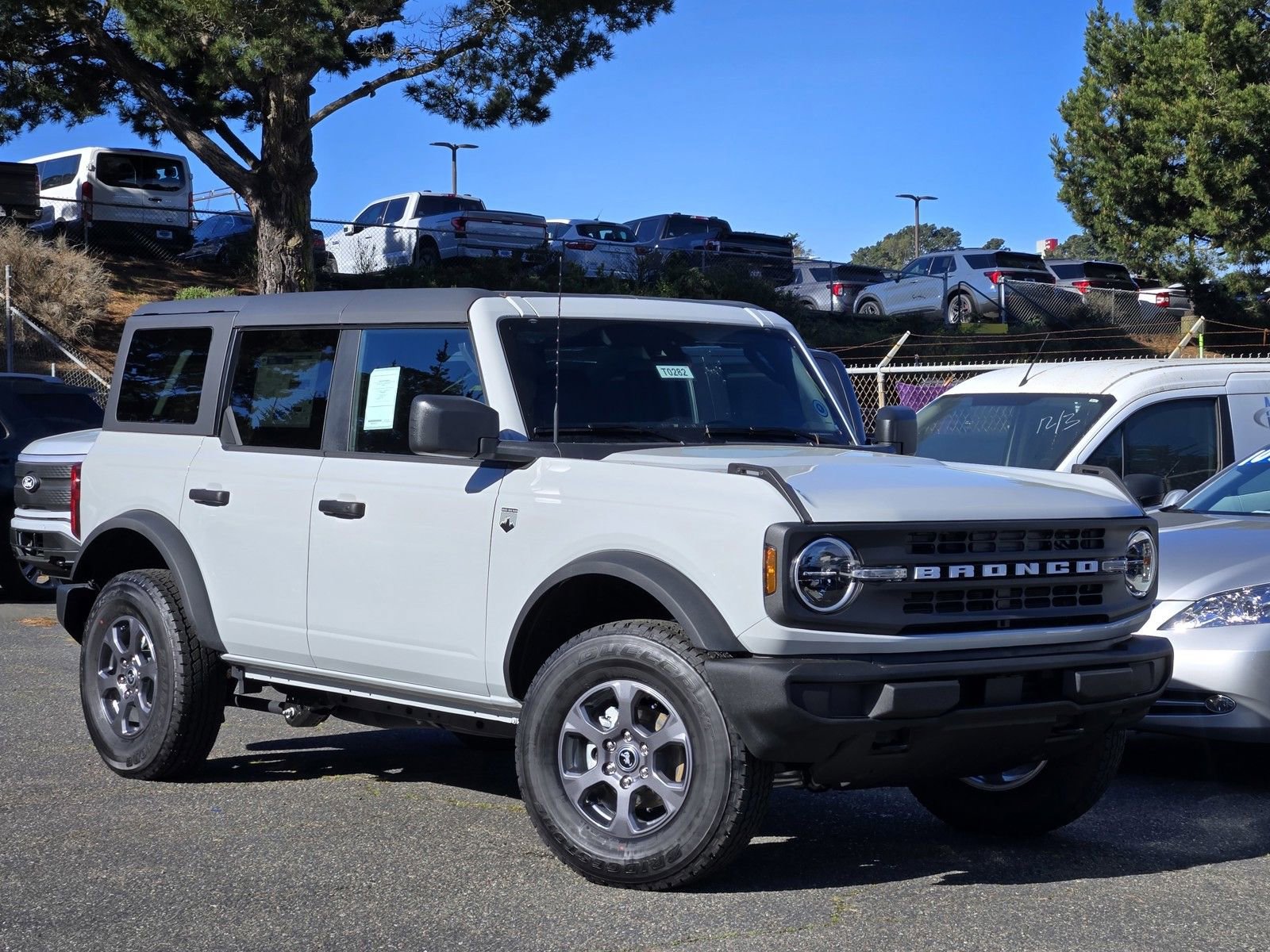 New 2026 Ford Bronco Big Bend image 2