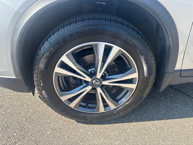 Used 2019 Nissan Rogue SV w/ Premium Package AWD/4WD image 11