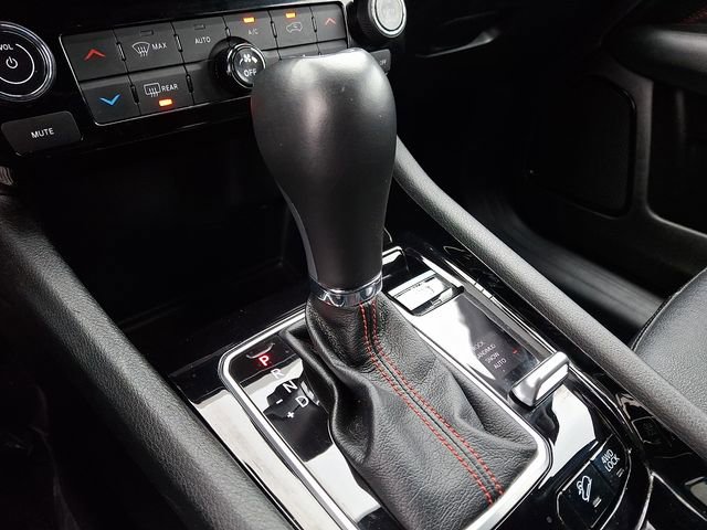 Used 2024 Jeep Compass Trailhawk image 14