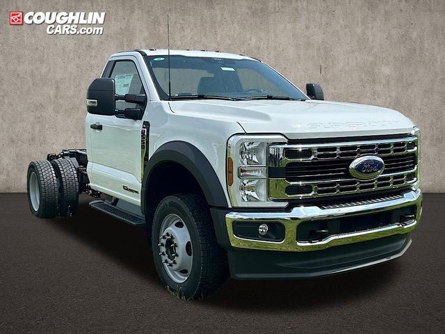New 2025 Ford F550 4x4 Regular Cab Super Duty image 1