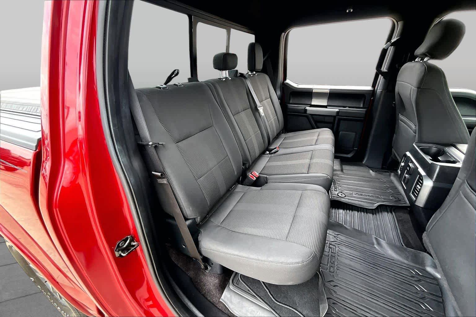 Used 2016 Ford F150 XLT w/ Equipment Group 302A Luxury AWD/4WD image 20