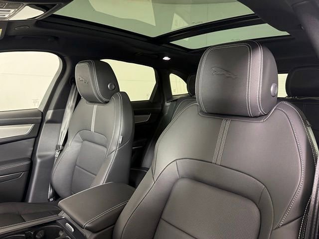 New 2026 Jaguar F-PACE R-Dynamic S image 32