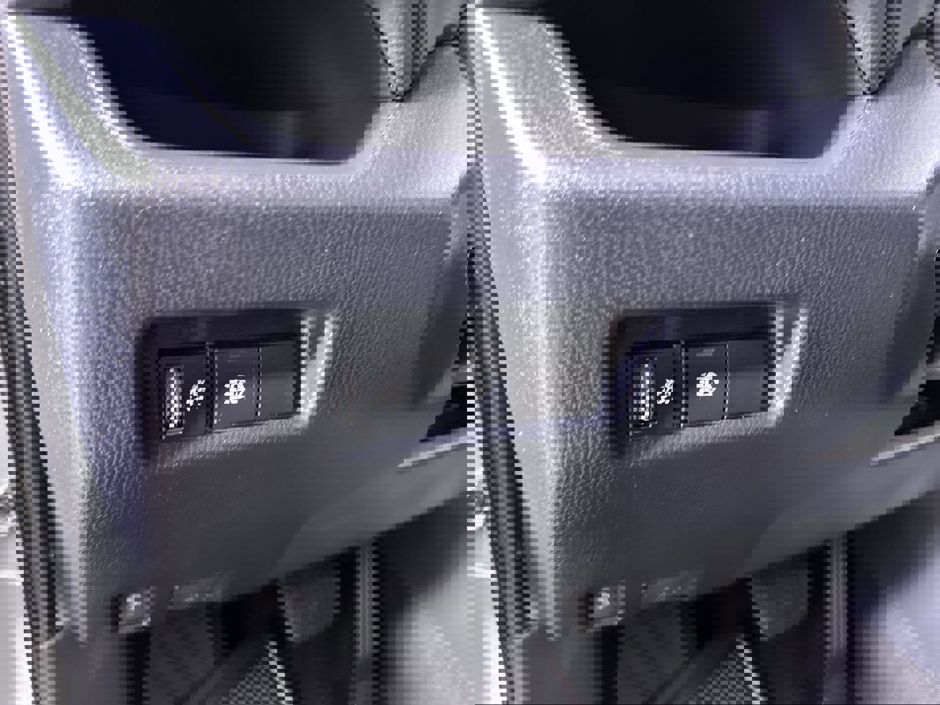 Used 2022 Toyota RAV4 XLE image 54