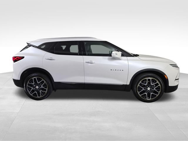 Used 2023 Chevrolet Blazer Premier AWD/4WD image 8