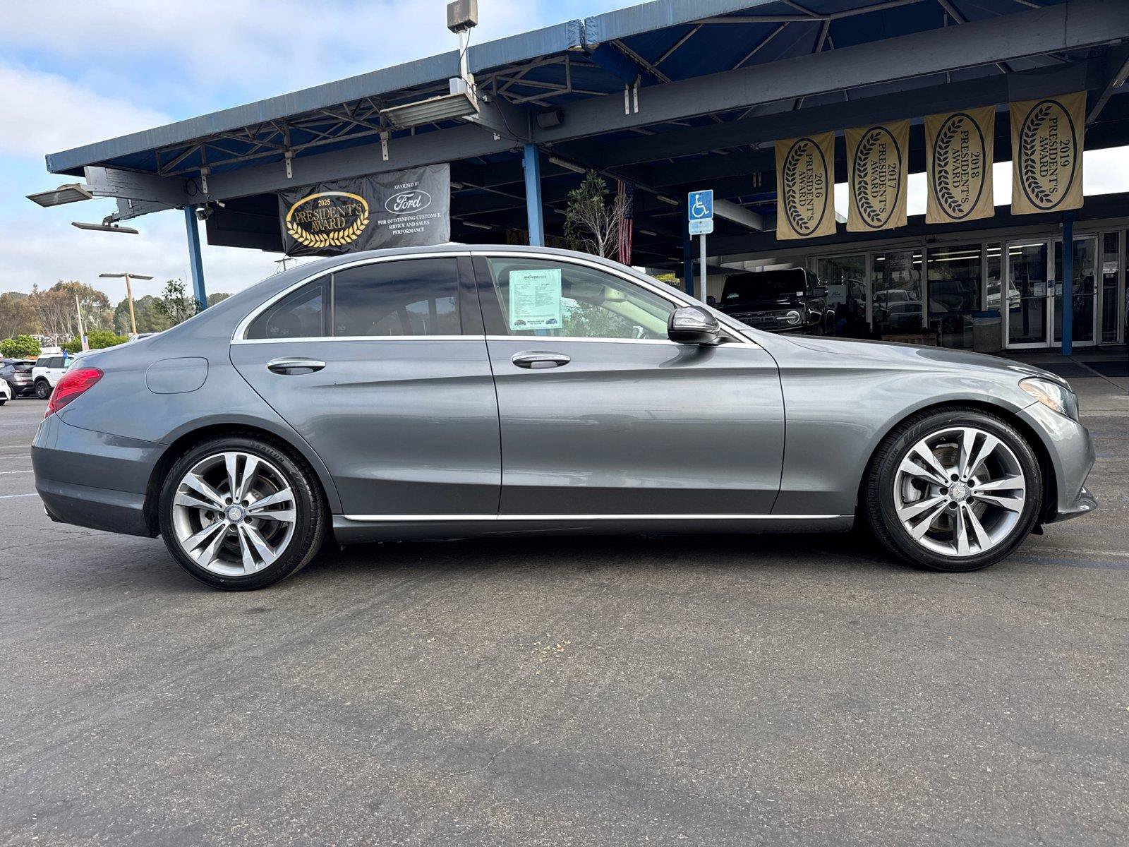 Used 2017 Mercedes-Benz C 300 Sedan image 7