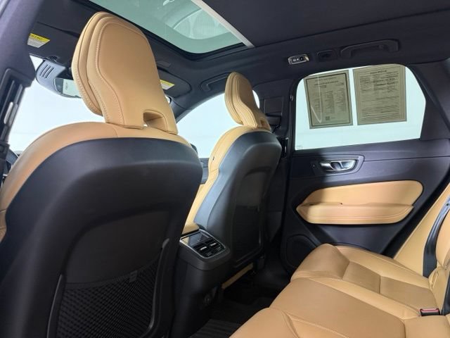 Used 2021 Volvo XC60 T5 Inscription w/ Protection Package Premier FWD image 29