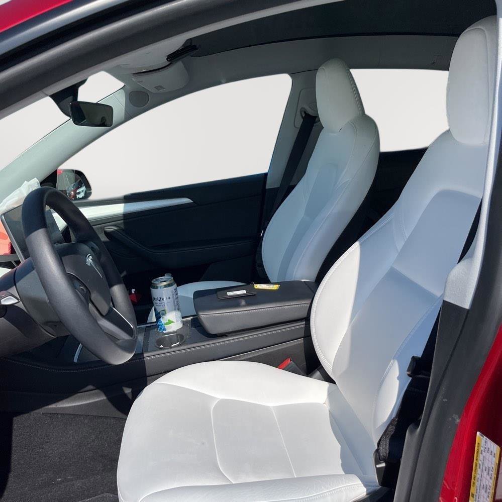 Used 2024 Tesla Model Y Long Range image 3