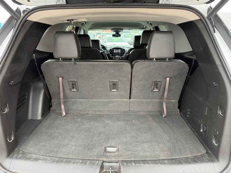 Used 2019 Chevrolet Traverse RS FWD image 5